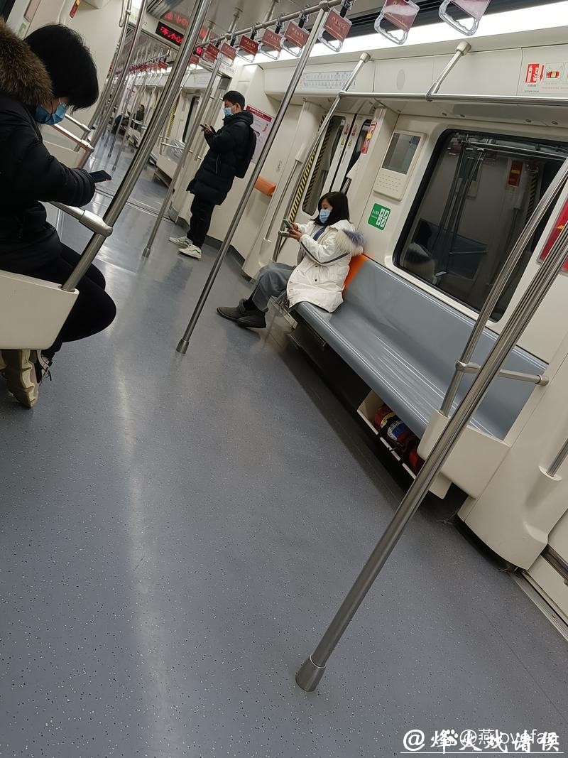 沙尔克主帅：“疫情让我们彼此依靠、团结一致”